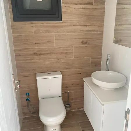 Joy Residence- 3 Bedroom With Balcony דירה *